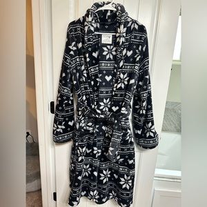 Super Soft Plush PJ Salvage Bathrobe Women’s Size Medium